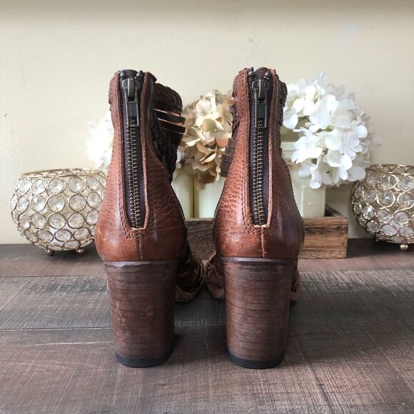 Freebird Bella Ankle Boots - Picture 4 of 10